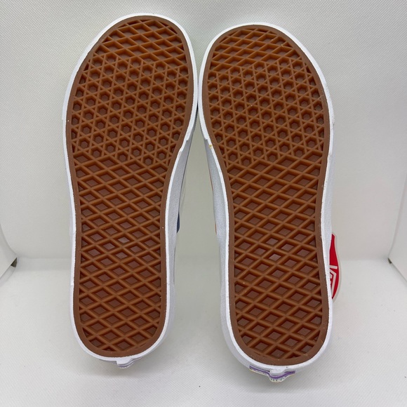 Brand New Vans UA Classic Slip-On Rainbow Foxing White - Picture 3 of 5